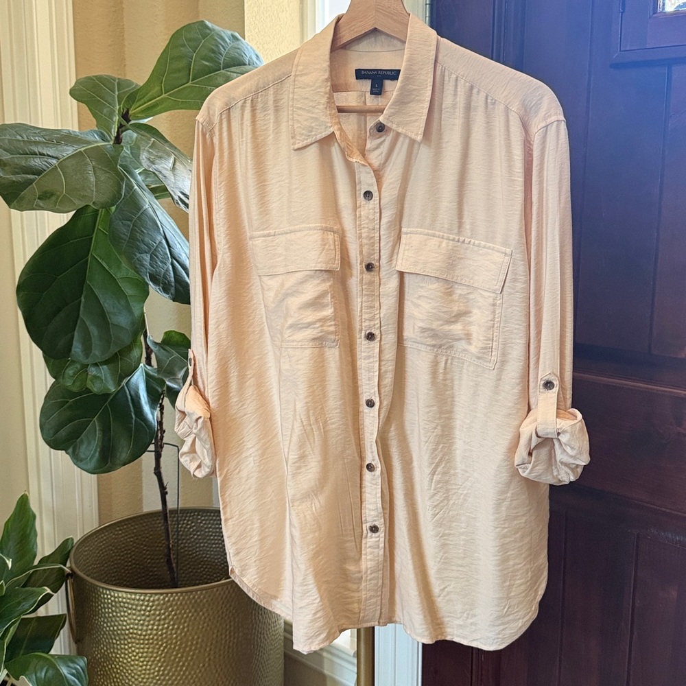 Women’s Pale Peach Button-Up Shirt